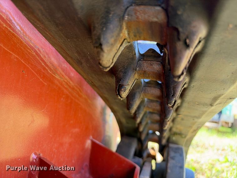 image for item ES8258 2018 Ditch Witch C16X trencher