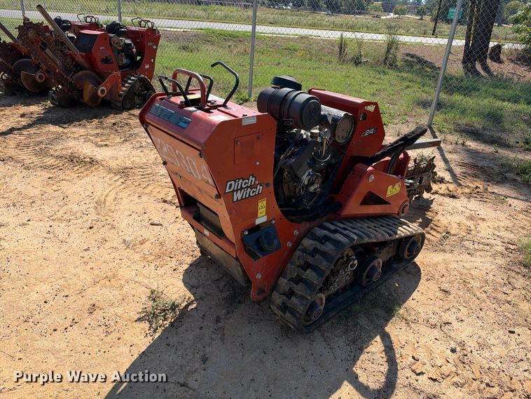 image for item ES8269 2019 Ditch Witch C24X trencher
