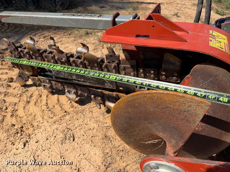 image for item ES8269 2019 Ditch Witch C24X trencher