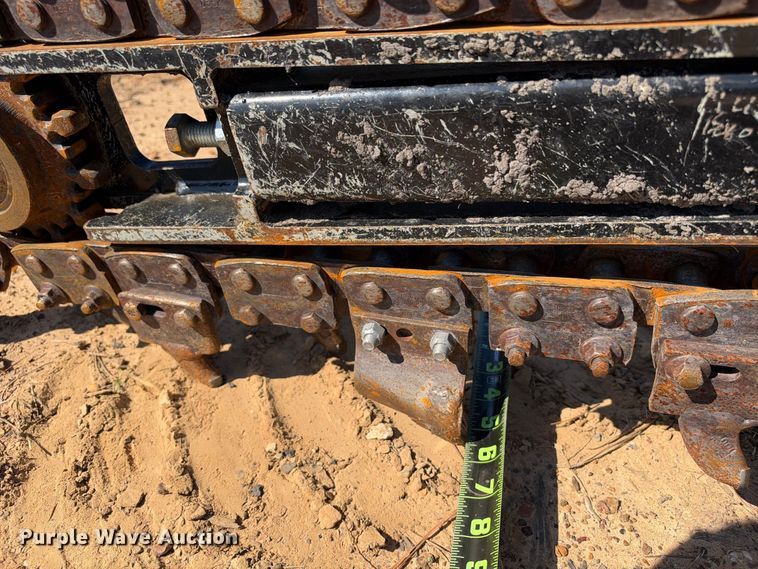 image for item ES8269 2019 Ditch Witch C24X trencher