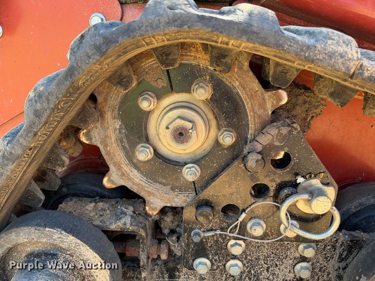 image for item ES8269 2019 Ditch Witch C24X trencher