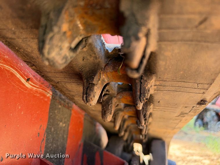 image for item ES8269 2019 Ditch Witch C24X trencher