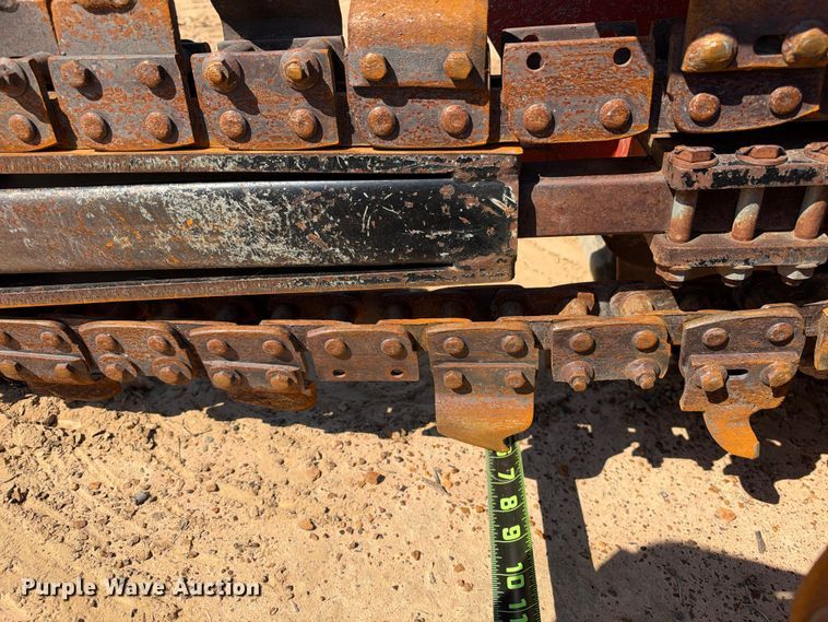 image for item ES8270 2019 Ditch Witch C24X trencher
