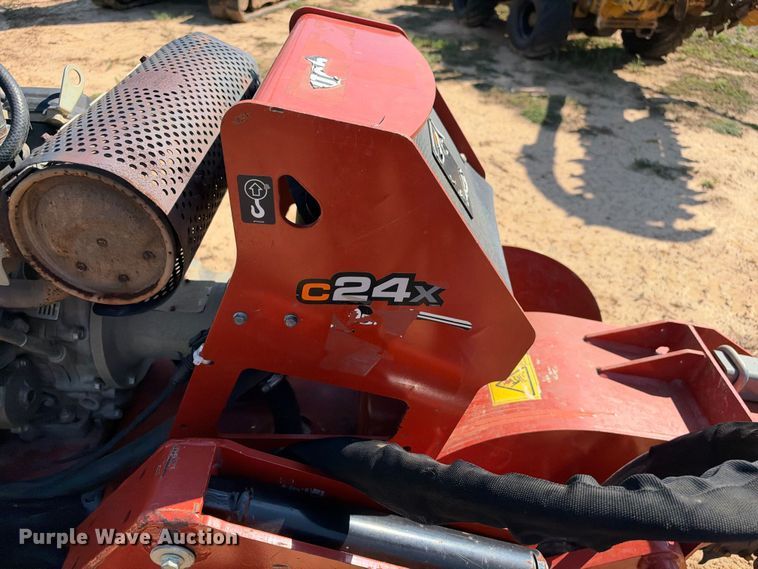image for item ES8270 2019 Ditch Witch C24X trencher