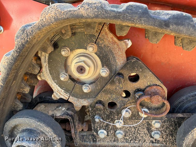 image for item ES8270 2019 Ditch Witch C24X trencher