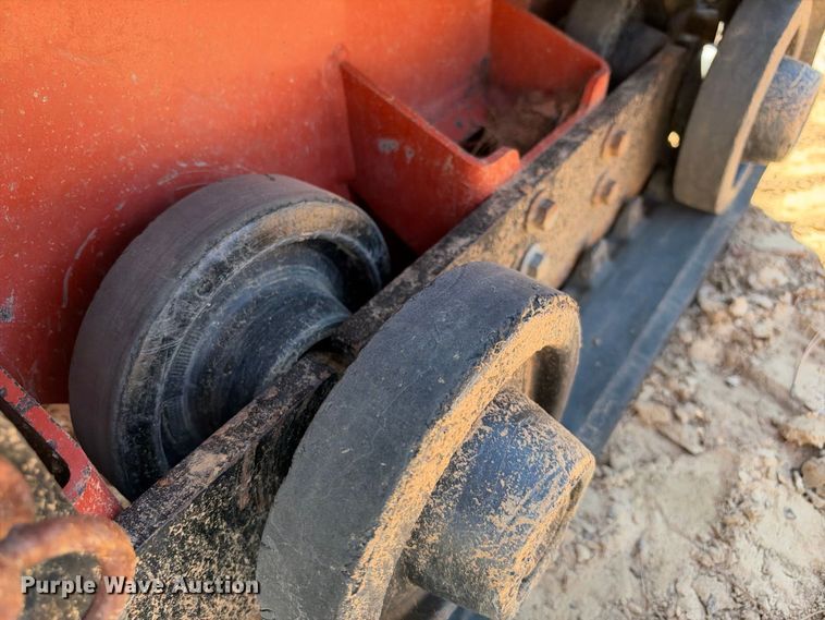 image for item ES8270 2019 Ditch Witch C24X trencher