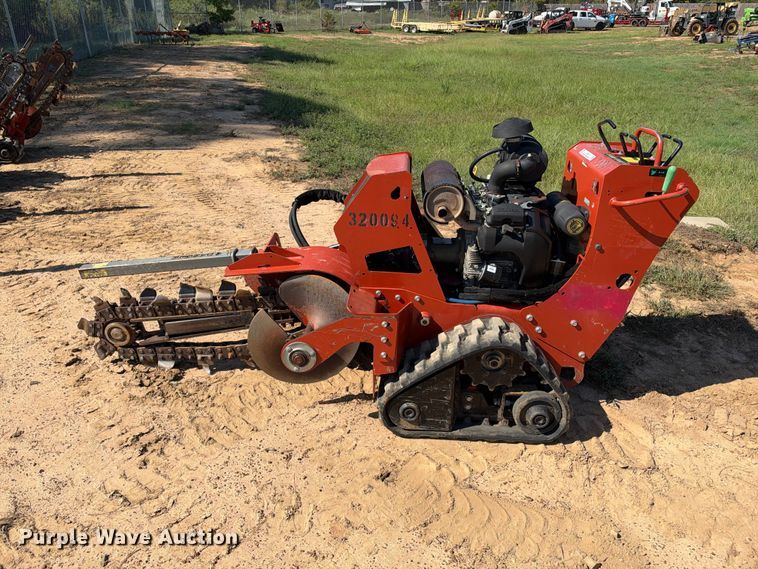 image for item ES8271 2018 Ditch Witch C24X trencher