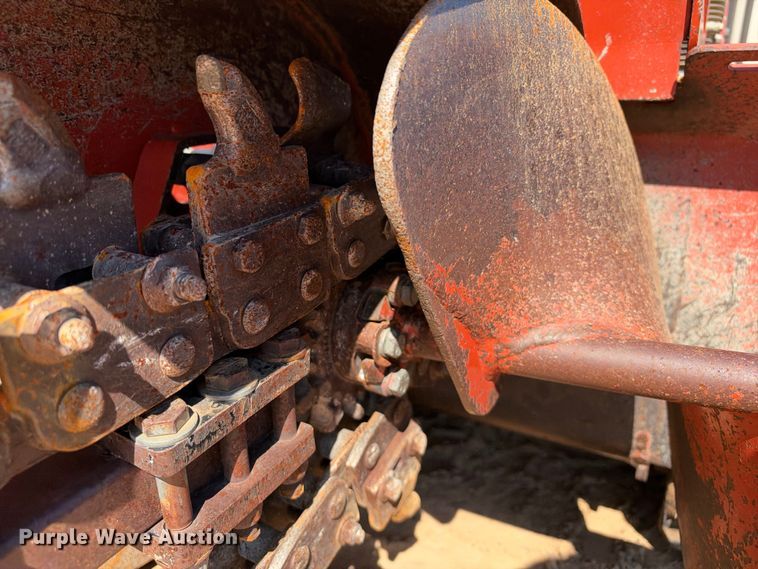image for item ES8271 2018 Ditch Witch C24X trencher