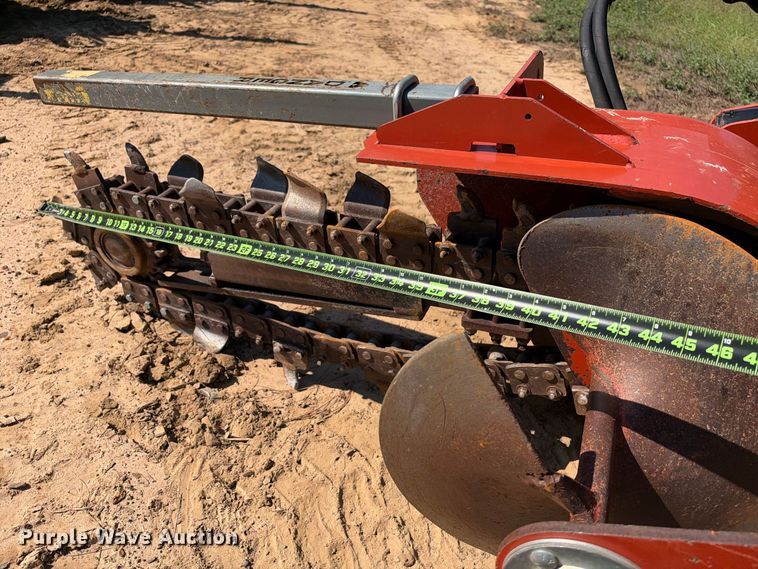 image for item ES8271 2018 Ditch Witch C24X trencher