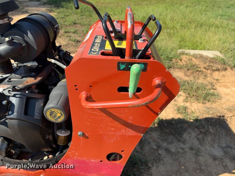 image for item ES8271 2018 Ditch Witch C24X trencher