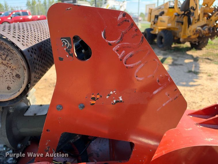 image for item ES8271 2018 Ditch Witch C24X trencher