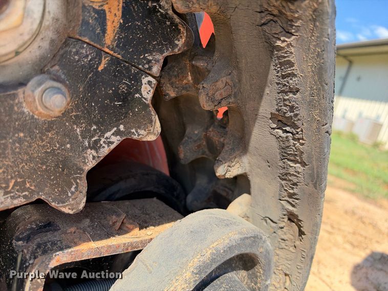image for item ES8271 2018 Ditch Witch C24X trencher