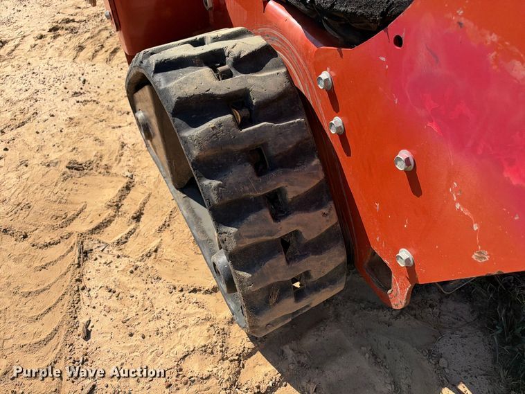 image for item ES8271 2018 Ditch Witch C24X trencher
