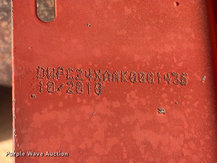 image for item ES8271 2018 Ditch Witch C24X trencher