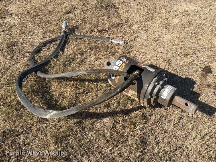 image for item EU0972 2022 Case X1475 auger drive unit