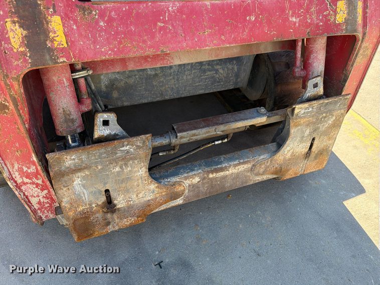 image for item EW1197 2014 Takeuchi TL10 tracked skid steer loader