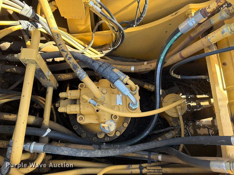 image for item EW1200 1997 Caterpillar 320B L excavator