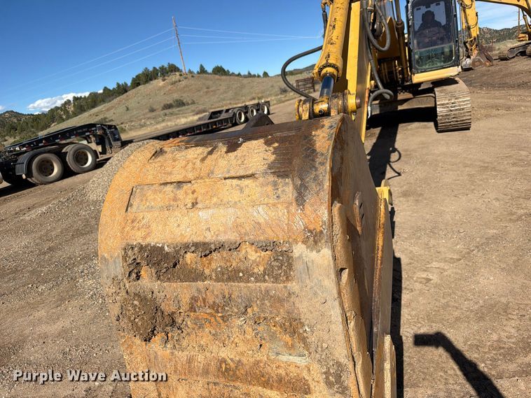 image for item EW1200 1997 Caterpillar 320B L excavator