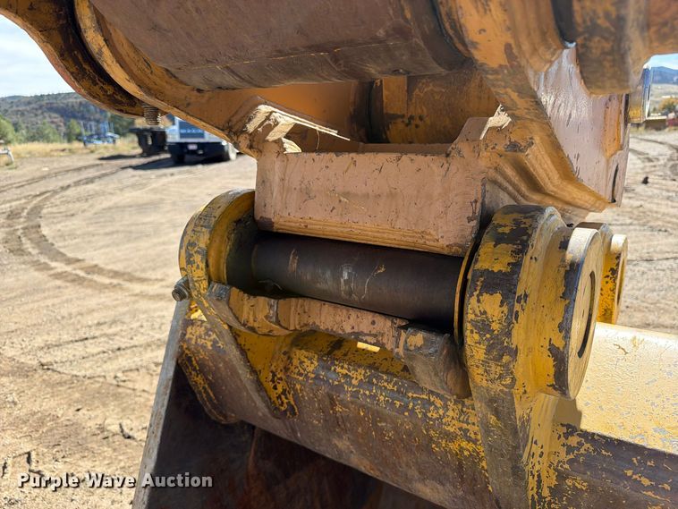 image for item EW1200 1997 Caterpillar 320B L excavator