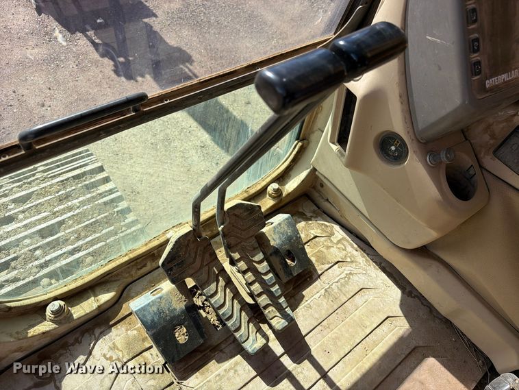 image for item EW1200 1997 Caterpillar 320B L excavator