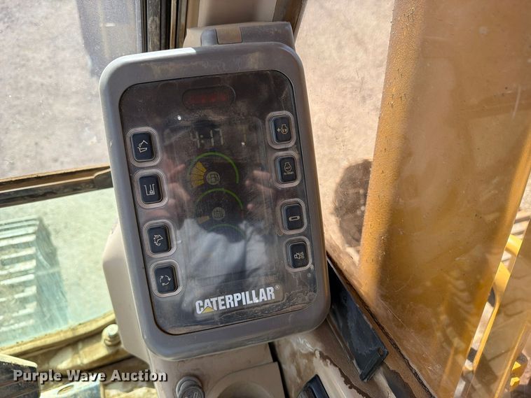 image for item EW1200 1997 Caterpillar 320B L excavator