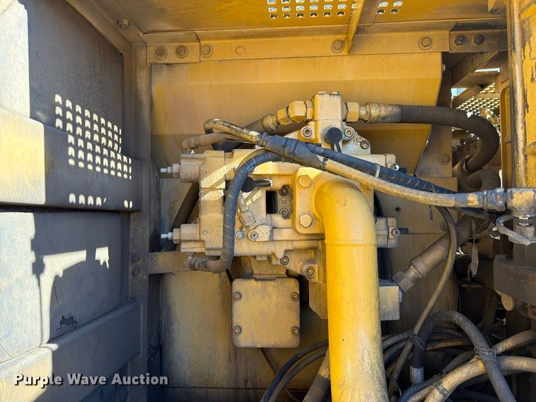 image for item EW1200 1997 Caterpillar 320B L excavator