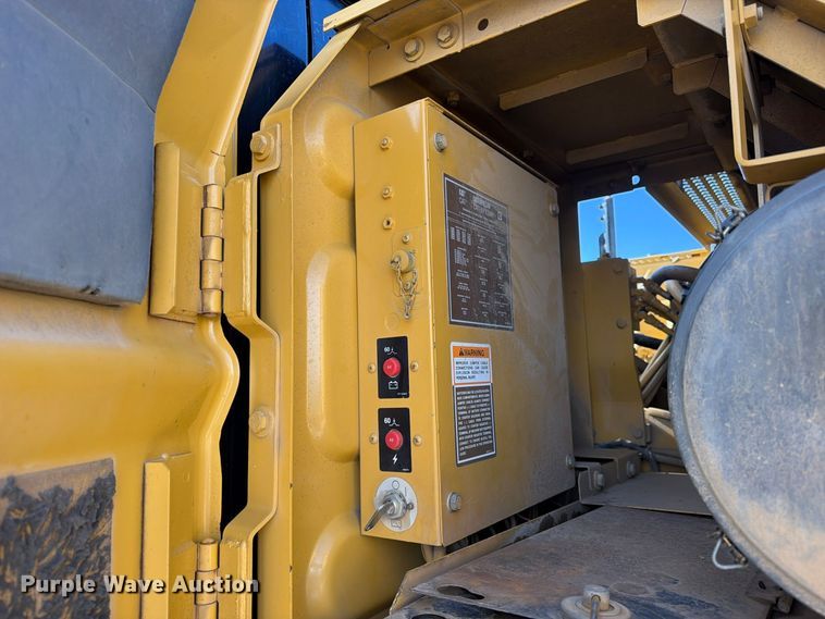 image for item EW1200 1997 Caterpillar 320B L excavator