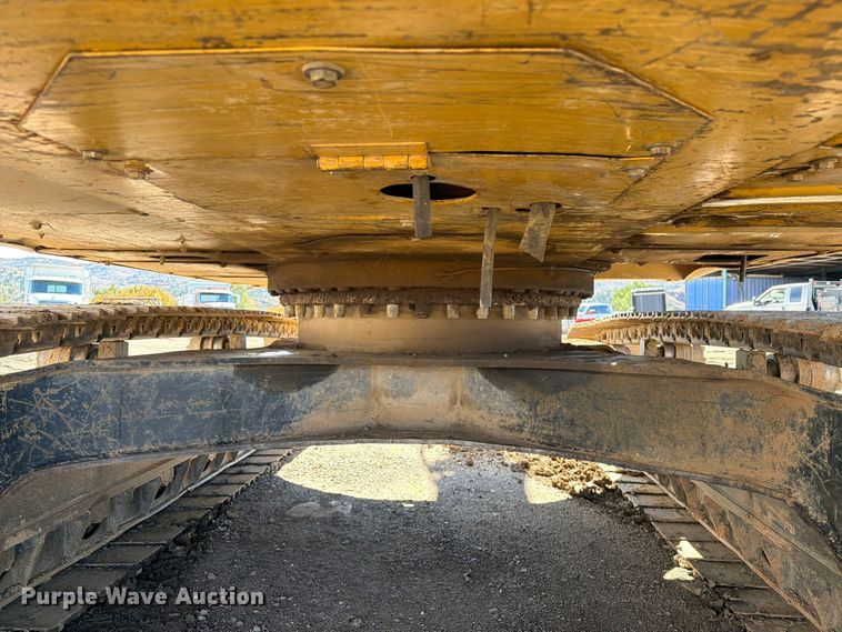 image for item EW1200 1997 Caterpillar 320B L excavator