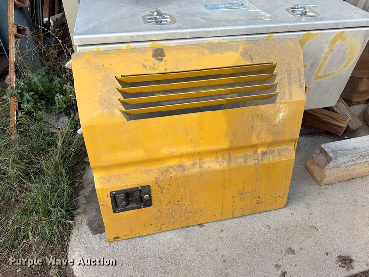 image for item EW1200 1997 Caterpillar 320B L excavator