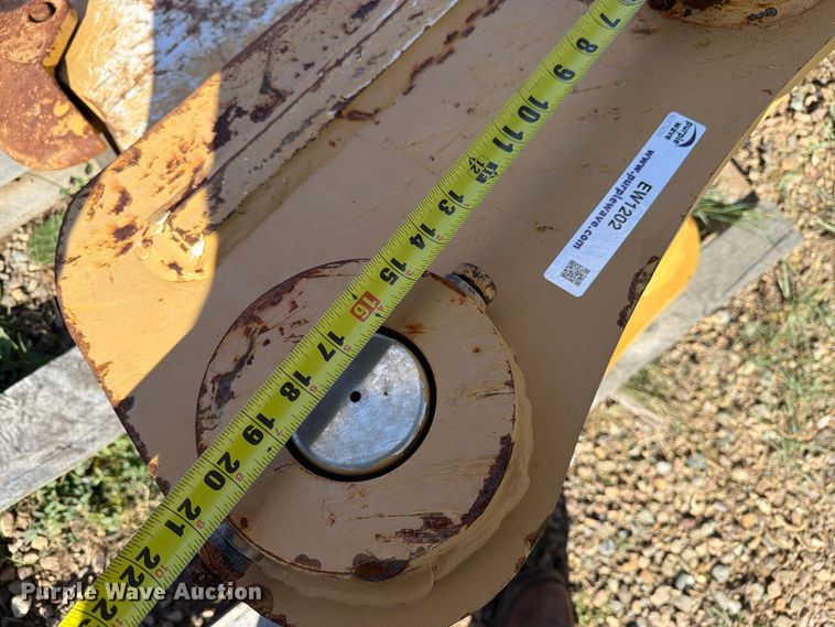 image for item EW1202 Bedrock 320 B-Linkage excavator ripper