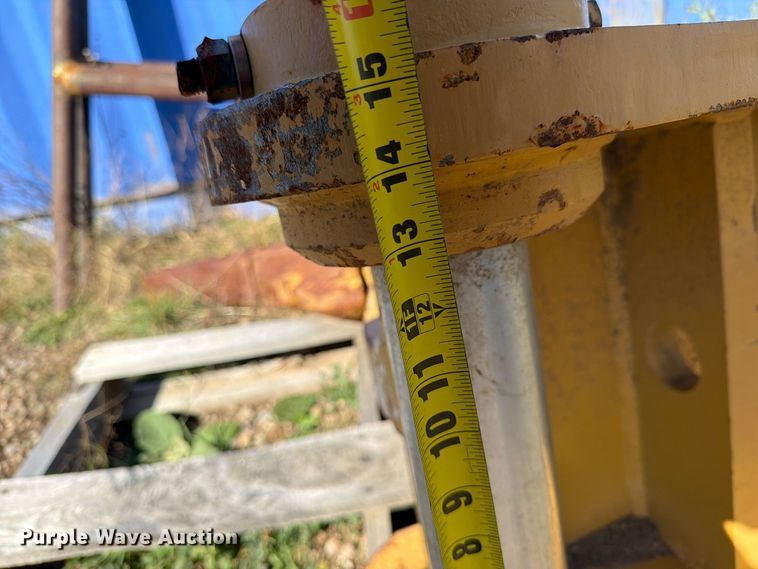 image for item EW1202 Bedrock 320 B-Linkage excavator ripper