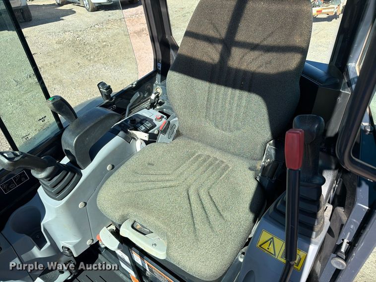 image for item EW1203 2013 Kubota U27-4 mini excavator