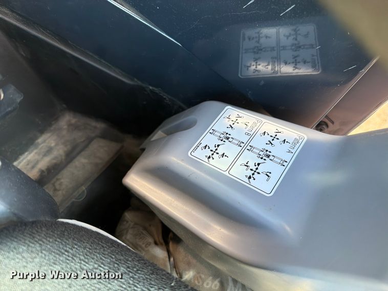 image for item EW1203 2013 Kubota U27-4 mini excavator