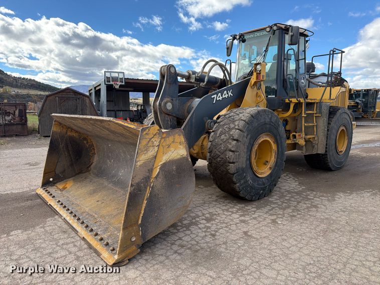 image for item EW2325 2014 John Deere 744K wheel loader