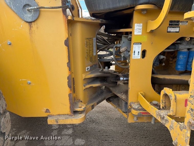 image for item EW2325 2014 John Deere 744K wheel loader