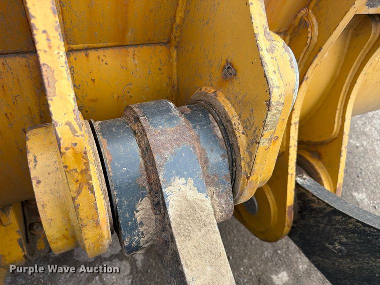 image for item EW2325 2014 John Deere 744K wheel loader