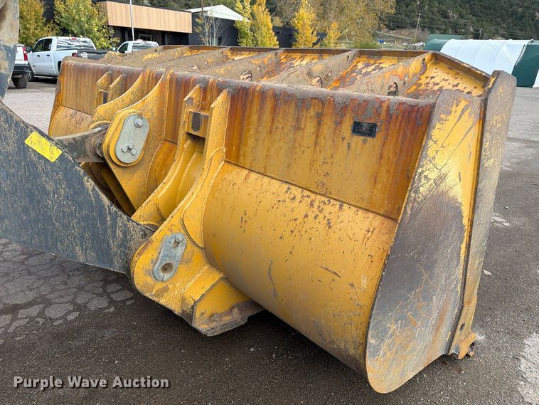 image for item EW2325 2014 John Deere 744K wheel loader