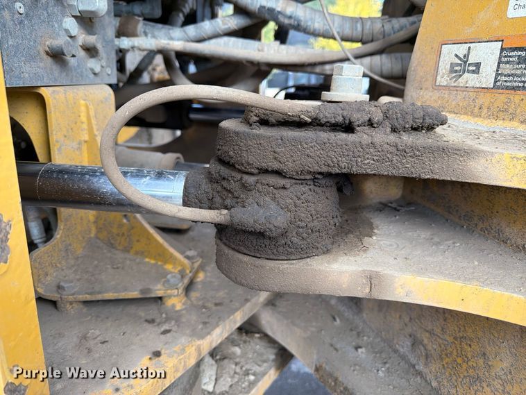 image for item EW2325 2014 John Deere 744K wheel loader