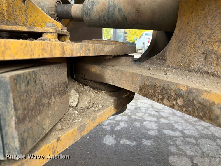 image for item EW2325 2014 John Deere 744K wheel loader