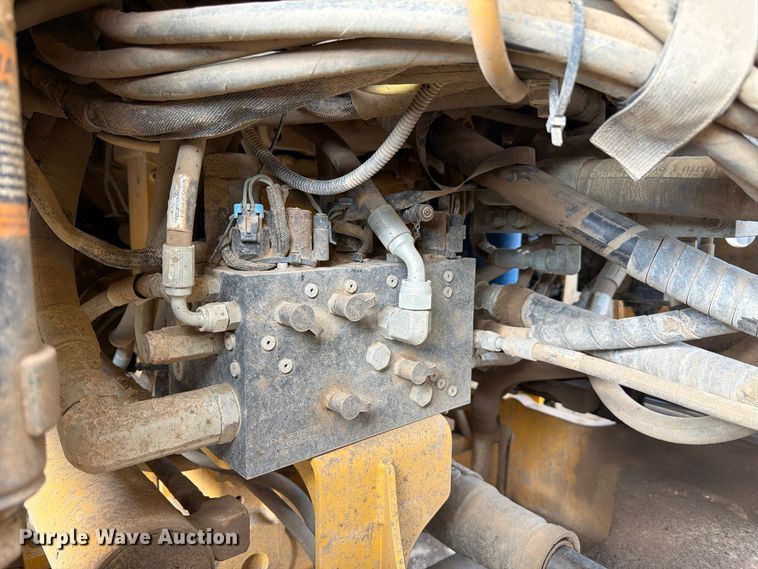 image for item EW2325 2014 John Deere 744K wheel loader