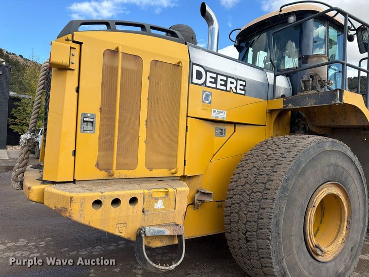 image for item EW2325 2014 John Deere 744K wheel loader
