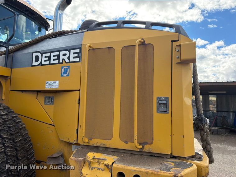 image for item EW2325 2014 John Deere 744K wheel loader