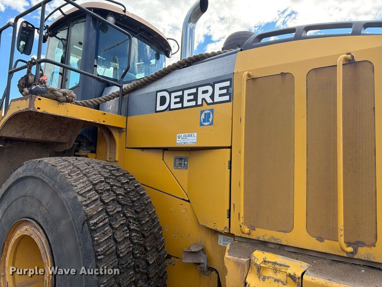 image for item EW2325 2014 John Deere 744K wheel loader
