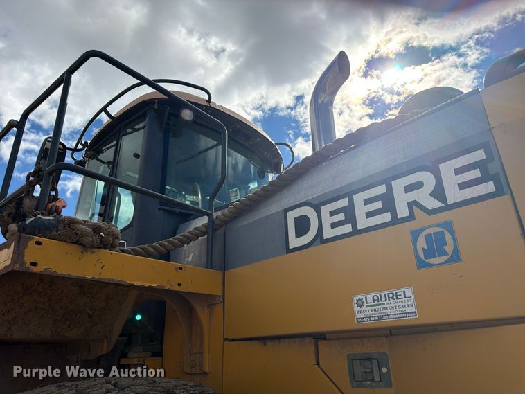 image for item EW2325 2014 John Deere 744K wheel loader