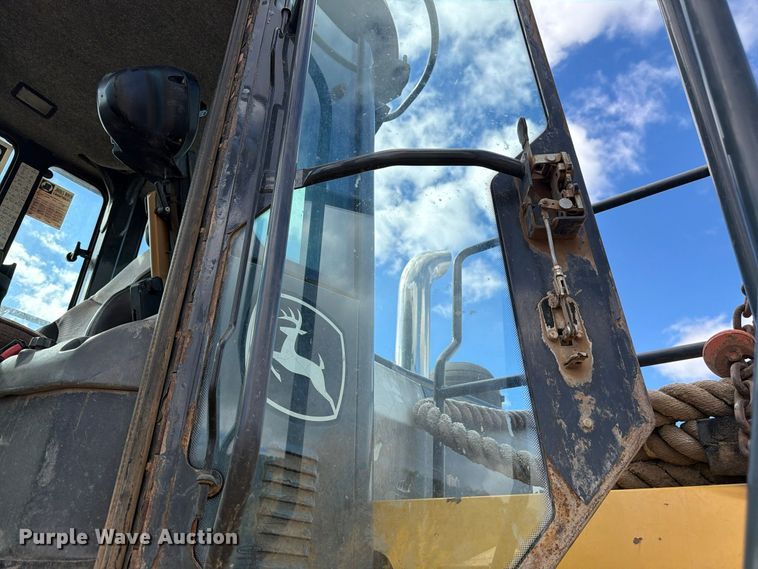 image for item EW2325 2014 John Deere 744K wheel loader