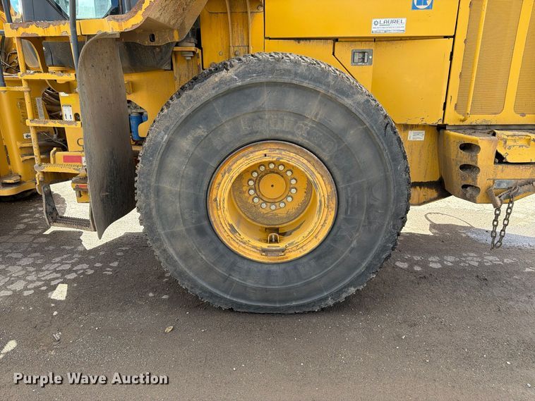 image for item EW2325 2014 John Deere 744K wheel loader