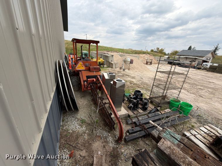 image for item EW5188 Ditch Witch R30 trencher
