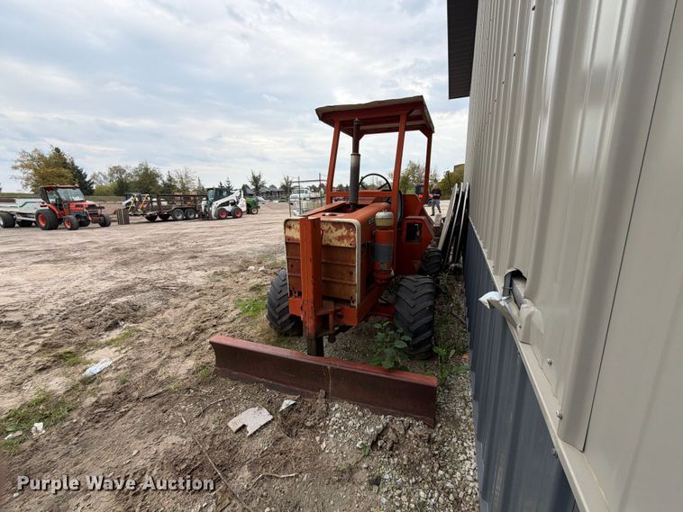 image for item EW5188 Ditch Witch R30 trencher