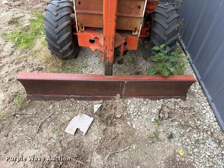 image for item EW5188 Ditch Witch R30 trencher