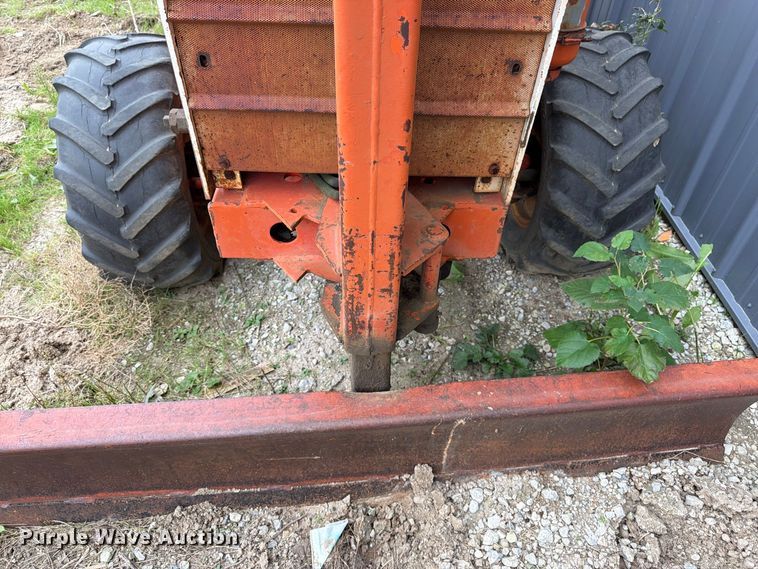 image for item EW5188 Ditch Witch R30 trencher